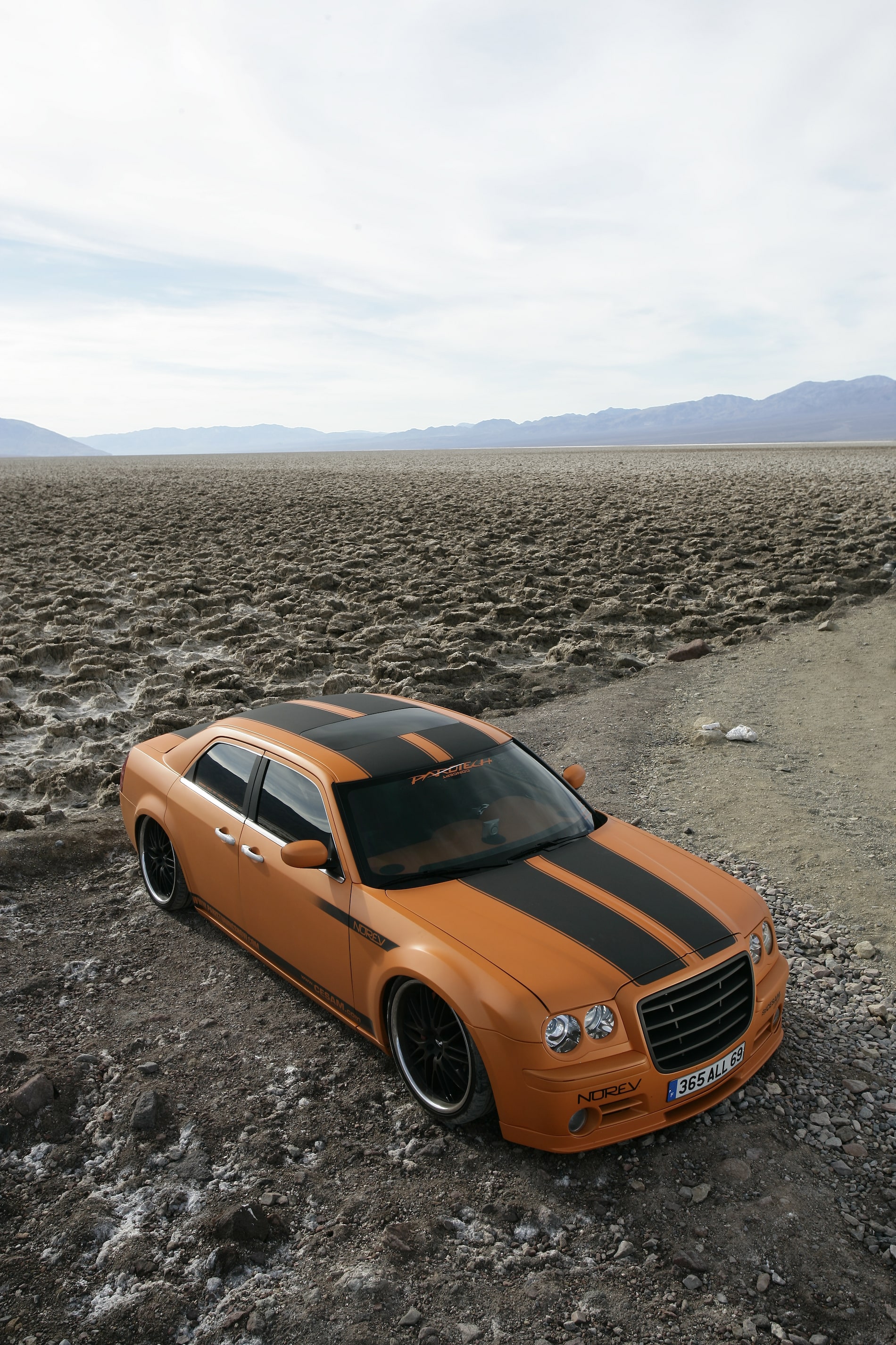 La 300C Norev de Parotech dans le desert du Nevada