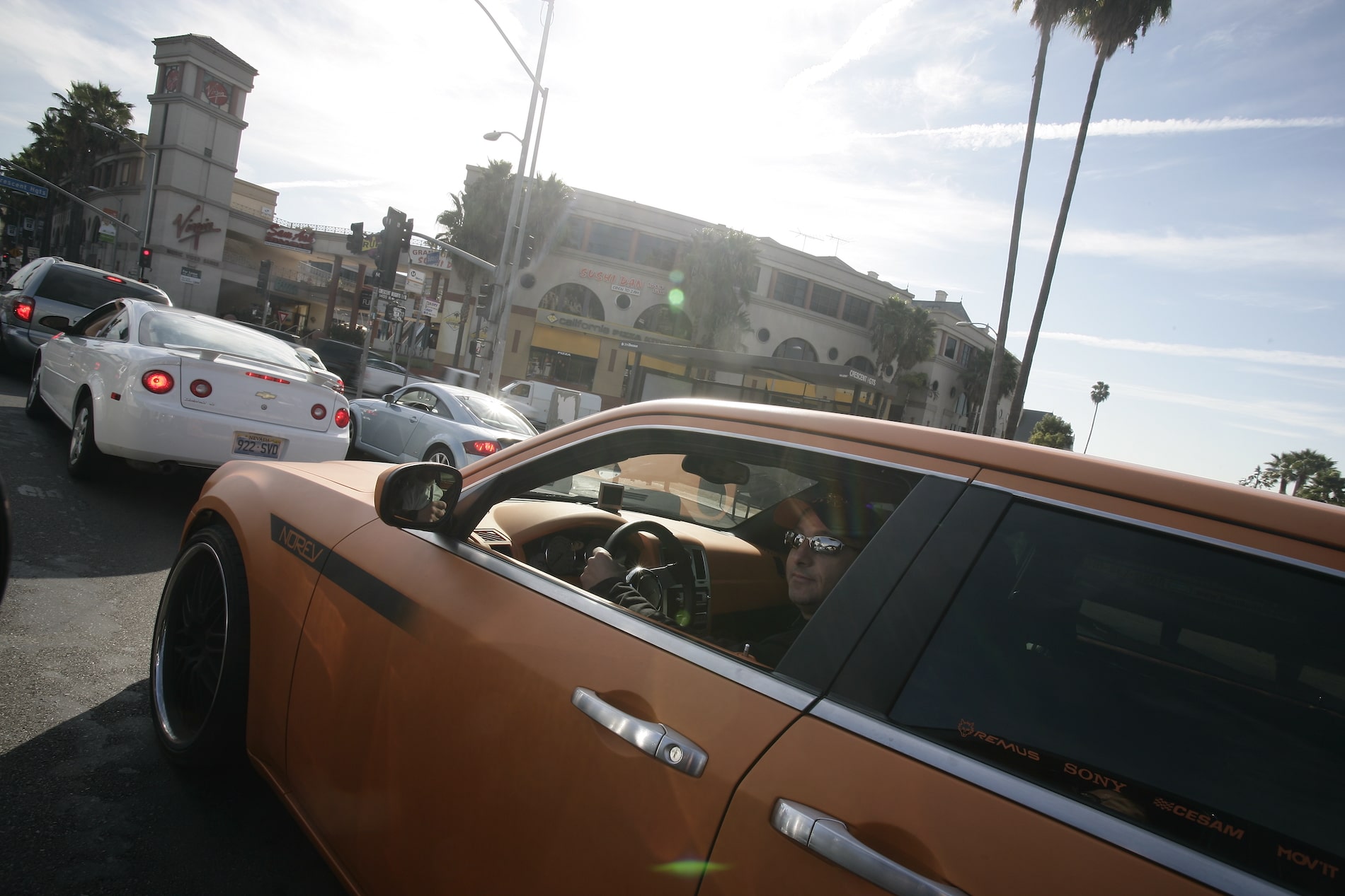 Patrice Parot dans la 300C dans les rues de Los Angeles